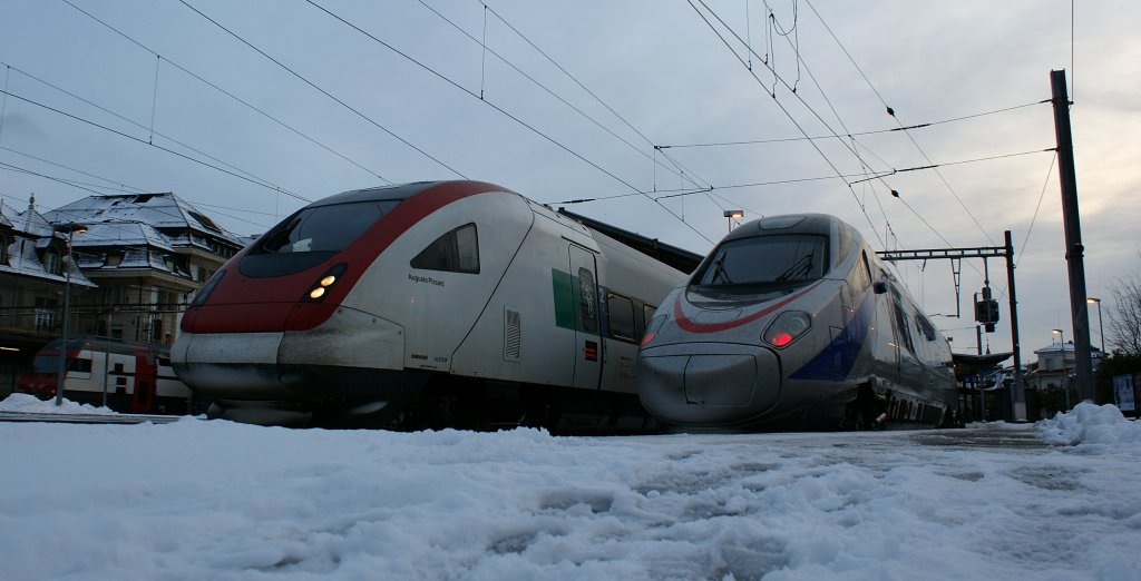 ICN and FS ETR 610 in Lausanne. 
21.12.2009