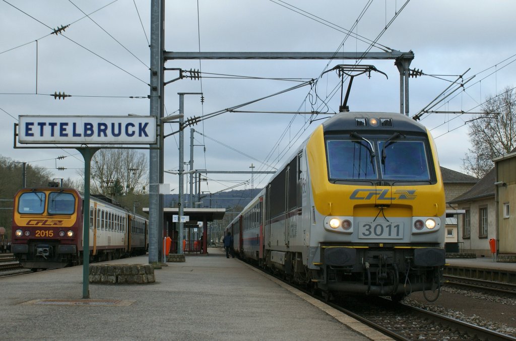 In Ettelbruck waits the connection service to Diekirch the IR Luxembourg - Liers.
29.03.2009