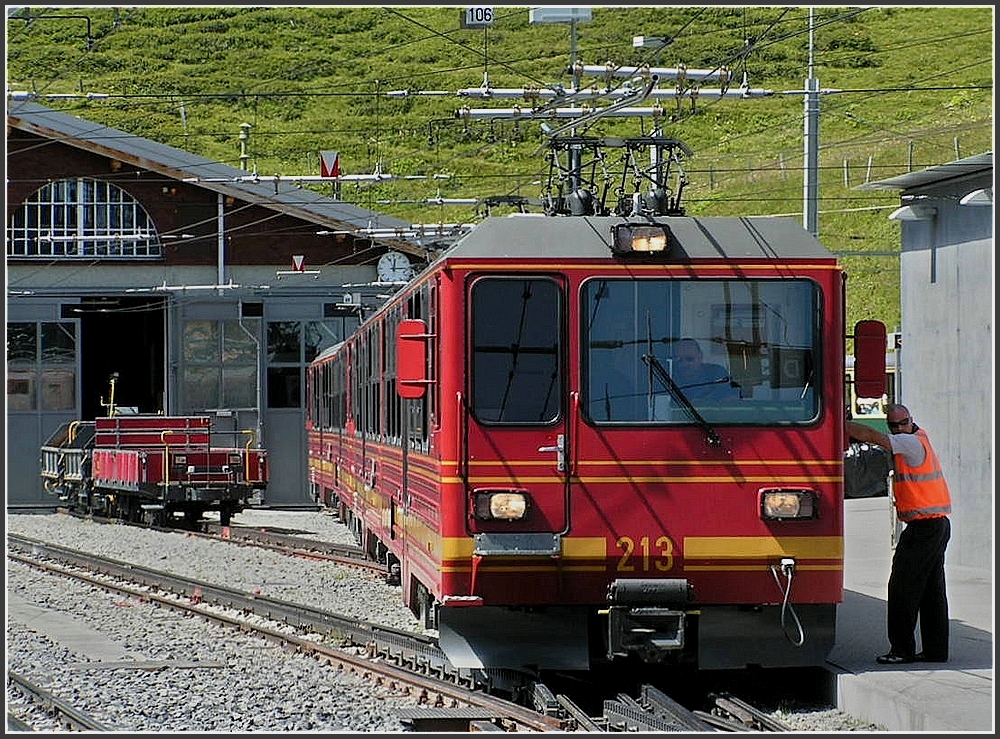 JB unit BDhe 4/8 213 pictured at Kleine Scheidegg on August 6th, 2007.