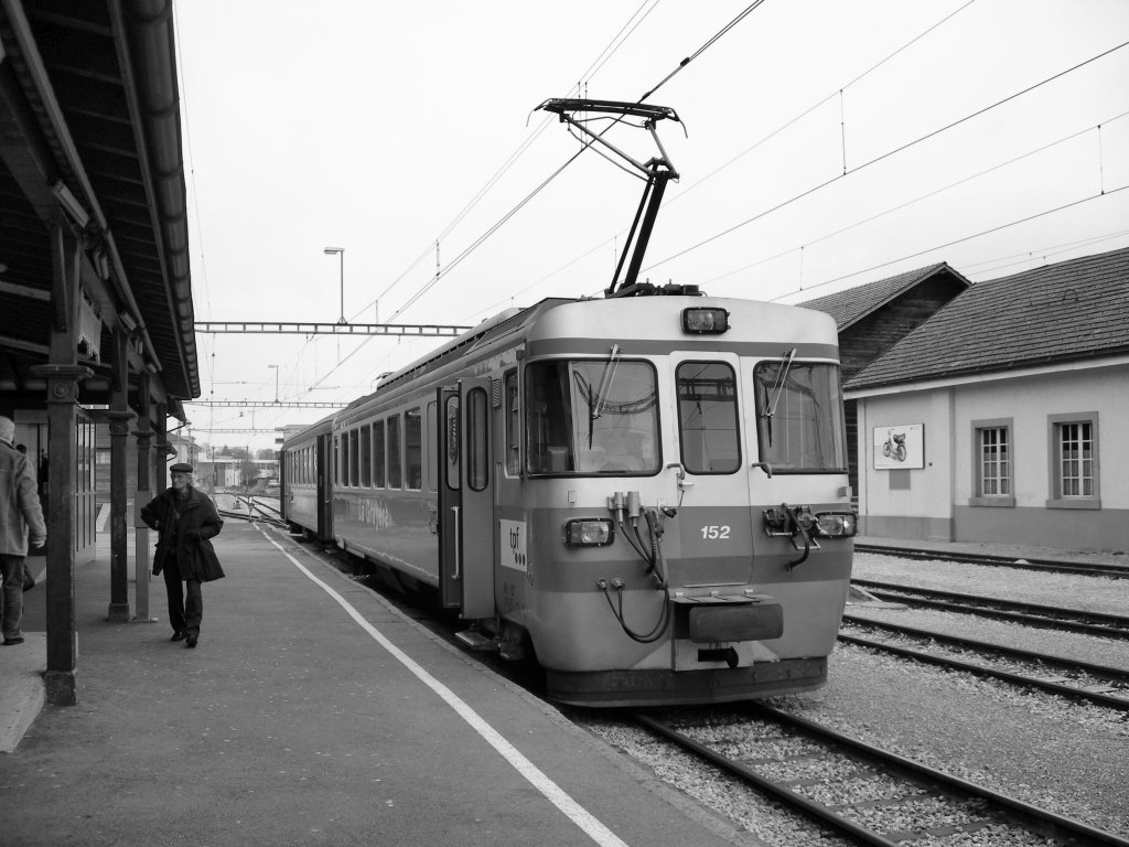 Local TPF/GFM train in Chtel St-Denis to Bulle. 
23.01.2007