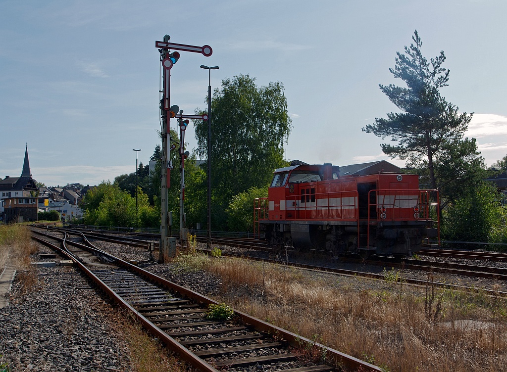 Locomotive No. 7 of Westerwaldbahn (WEBA) a DH 1004 at 11.07.2011 in the station Altenkirchen (Westerwald). The locomotive has Hp 0 and waiting for free rides back to Au / Sieg.