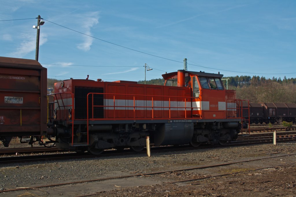 Lok 7 (DH 1004) of the Westerwaldbahn (WEBA) on 3/24/2011 is the rank of a freight train in Betzdorf-Scheuerfeld (Germany).