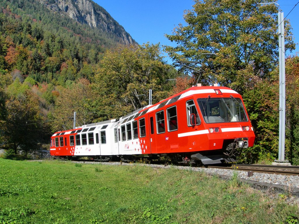 M-C local train between Les Marecottes and Salvan.
14.10.2007