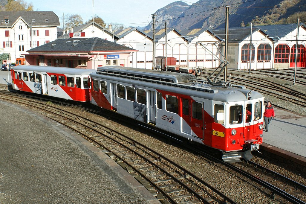 M-C local train in Vernayaz M-C.
6.1.2008