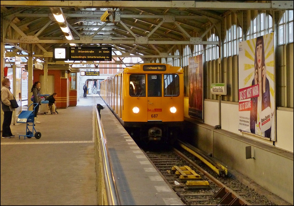 Metro train N 687 is arriving in Berlin Warschauer Strae on December 29th, 2012.