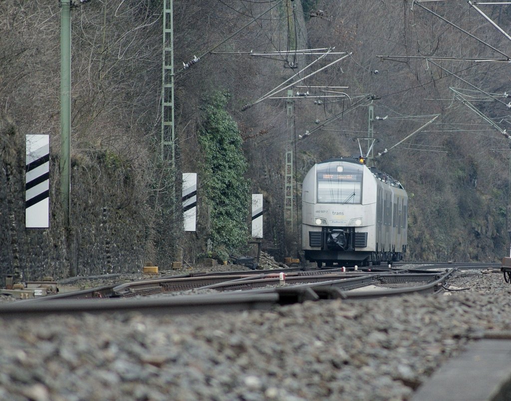 Near St Goar is coming this ET 460 507-7. 
(Photo taken with Zoom 200)
19.03.2010