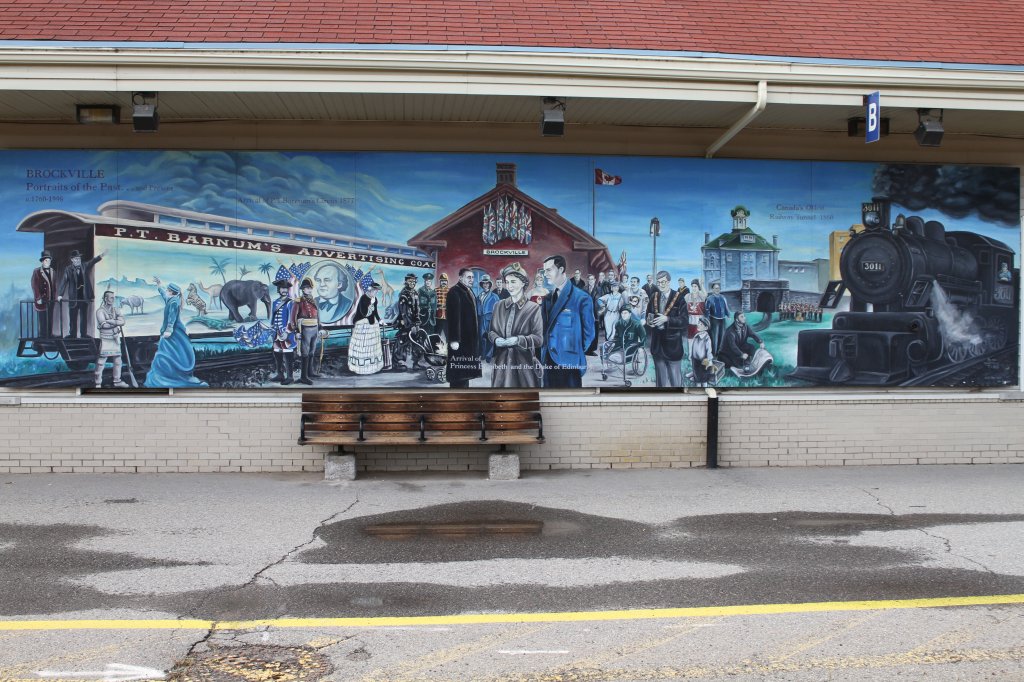 Nice picture on Brockville railroad station, 14.09.2010 Brockville,ON.