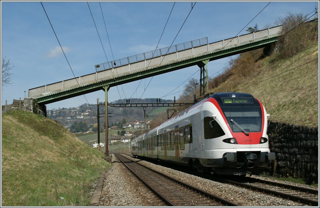 Not really often run Flirts on the S21 Services to Payerne: SBB Flirt 523 025 between Bossire and Grandvaux. 
01.04.2011