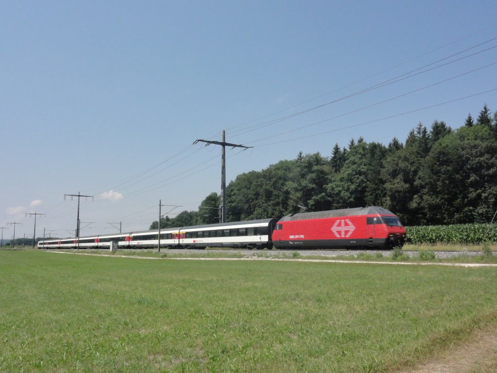 Re 460 with IR to Schaffhausen, Lyssach, 07.07.2011