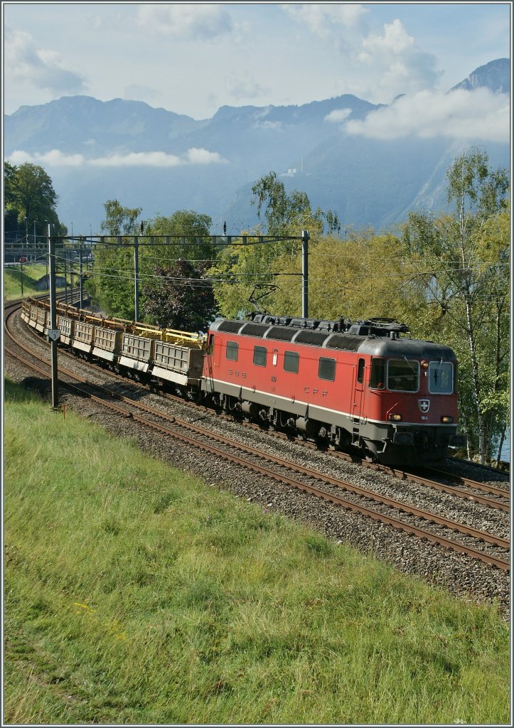 Re 6/6 11641 by Villeneuve. 
01.09.2011