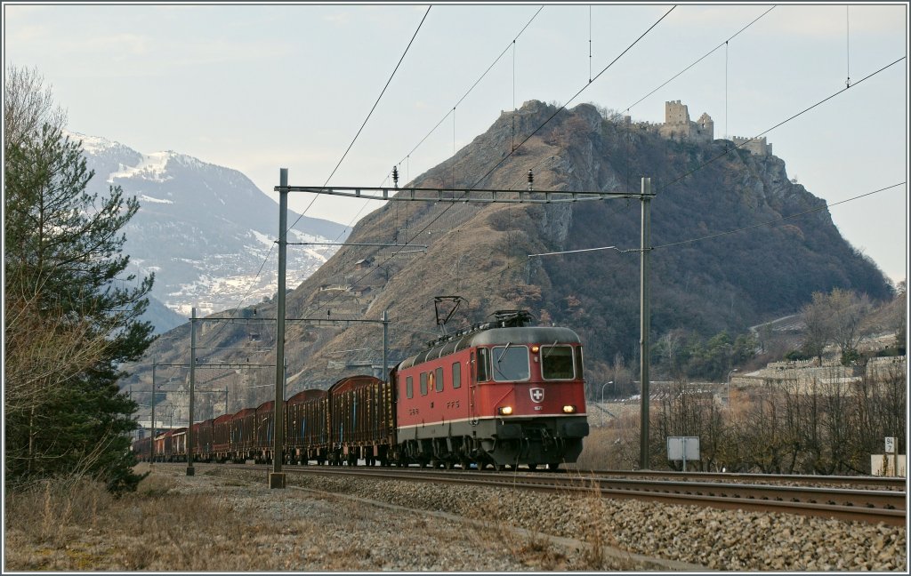 Re 6/6 11677 by Sion.
14.02.2011