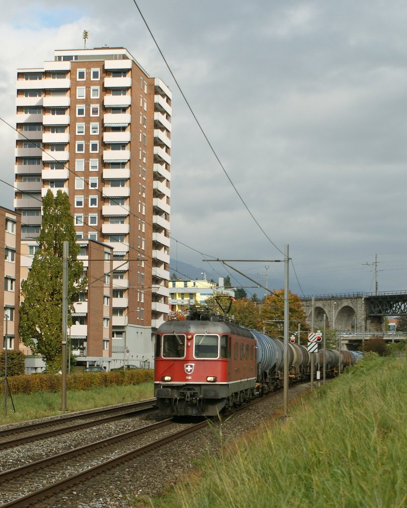 Re 6/6 11684 by Grenchen.
19.10.2010 