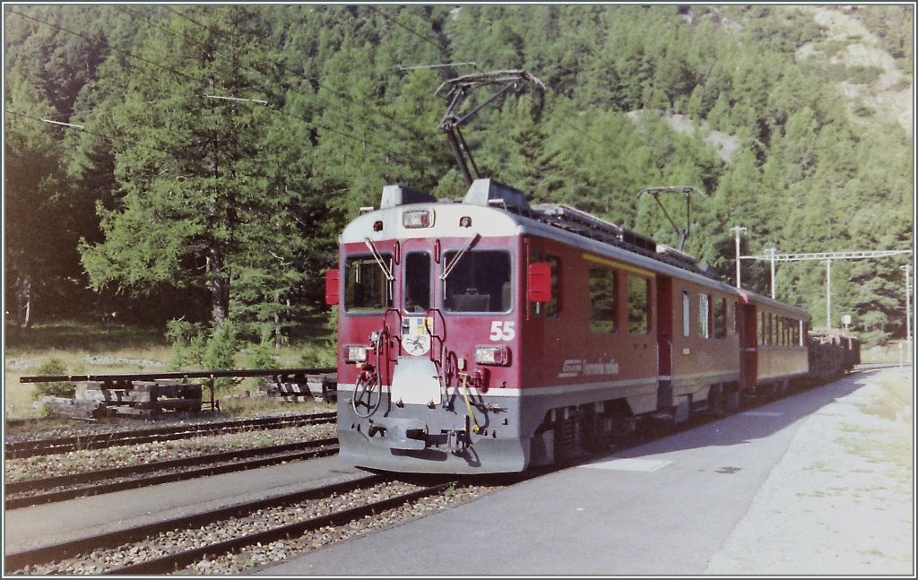 RhB ABe 4/4 N 55 with a  GmP  in Moderatsch. 
scanned Negative/September 1993