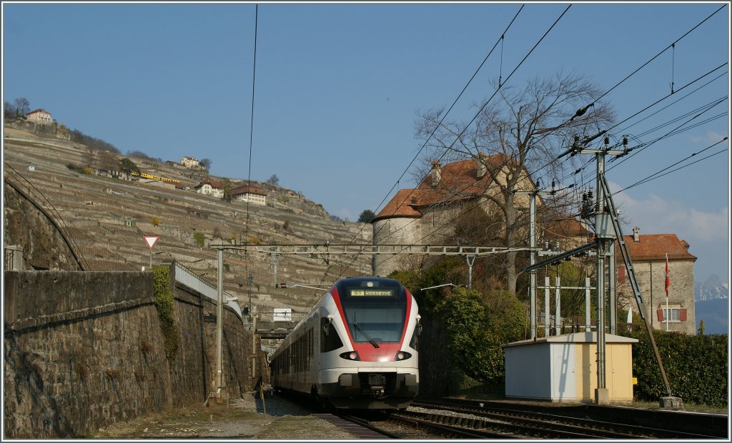 S1 to Villeneuve is leaving Rivaz. 
25.03.2012