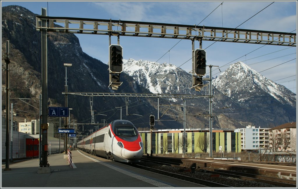 SBB ETR 610  on the way to Geneva in Martigny.
27.01.2013