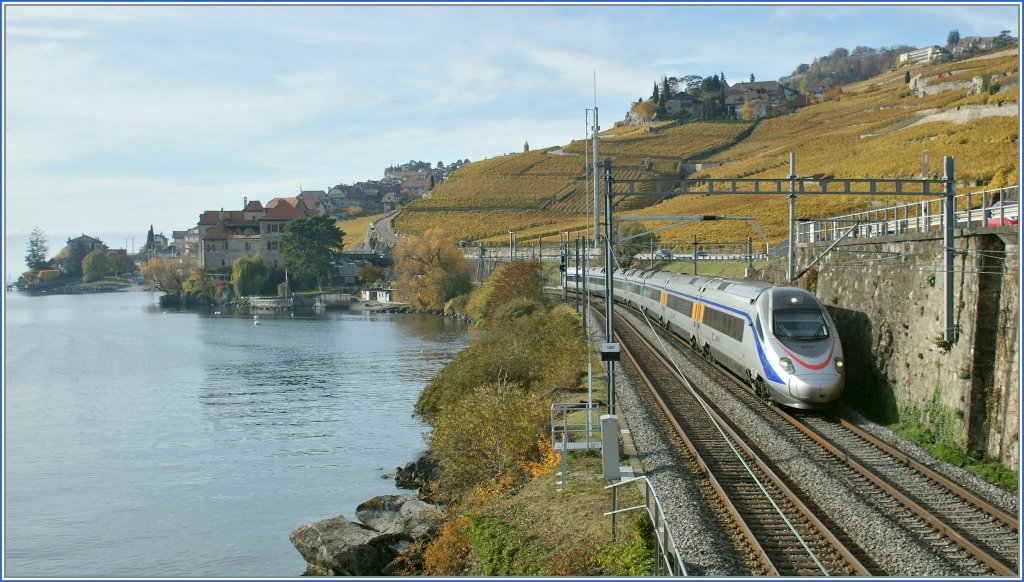 SBB ETR 610 to Milano by Rivaz.
04.11.2010