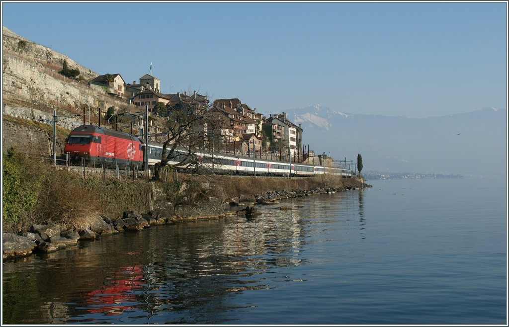 SBB Re 460 011-0 bei St- Saphorin. 
24.01.2011