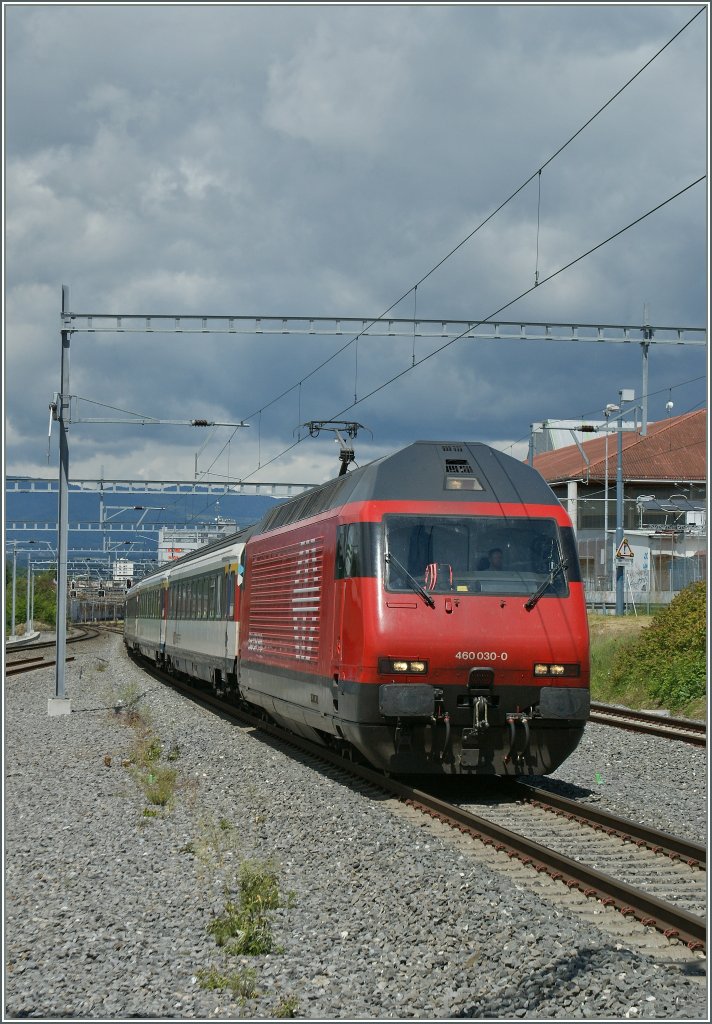 SBB Re 460 030-0 by Mallay-Prilly.
24. 05.2013