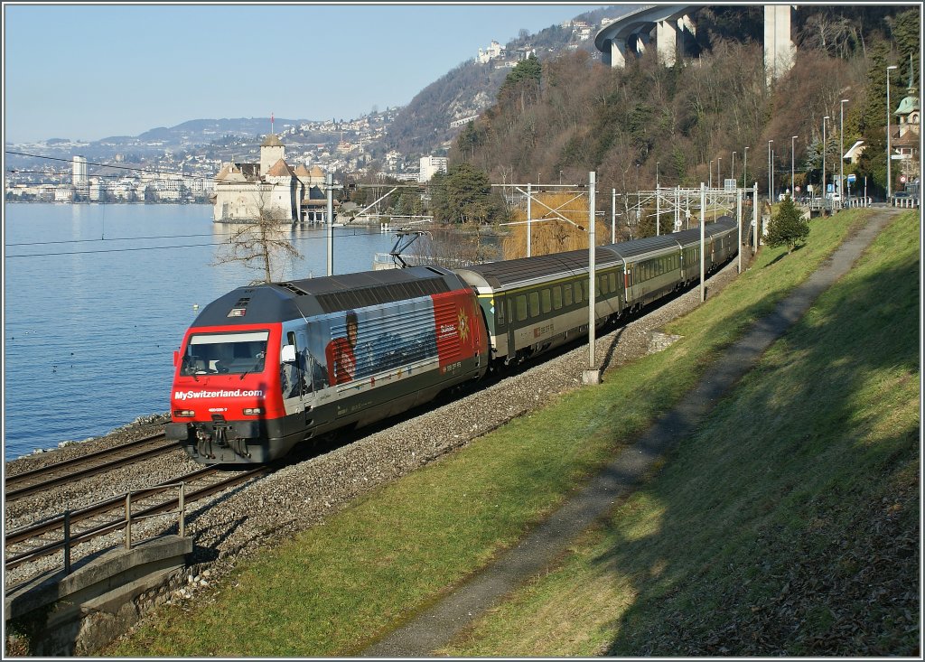 SBB Re 460 036-7 by the Castle of Chillon. 
03.01.2011.