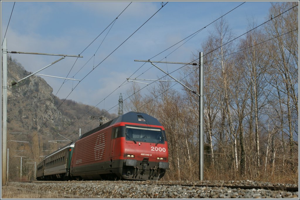 SBB Re 460 040-9 near Martigny. 
23.02.2011