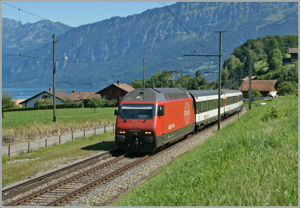 SBB Re 460 064-9 wiht an IC by Faulensee. 27.08.2012