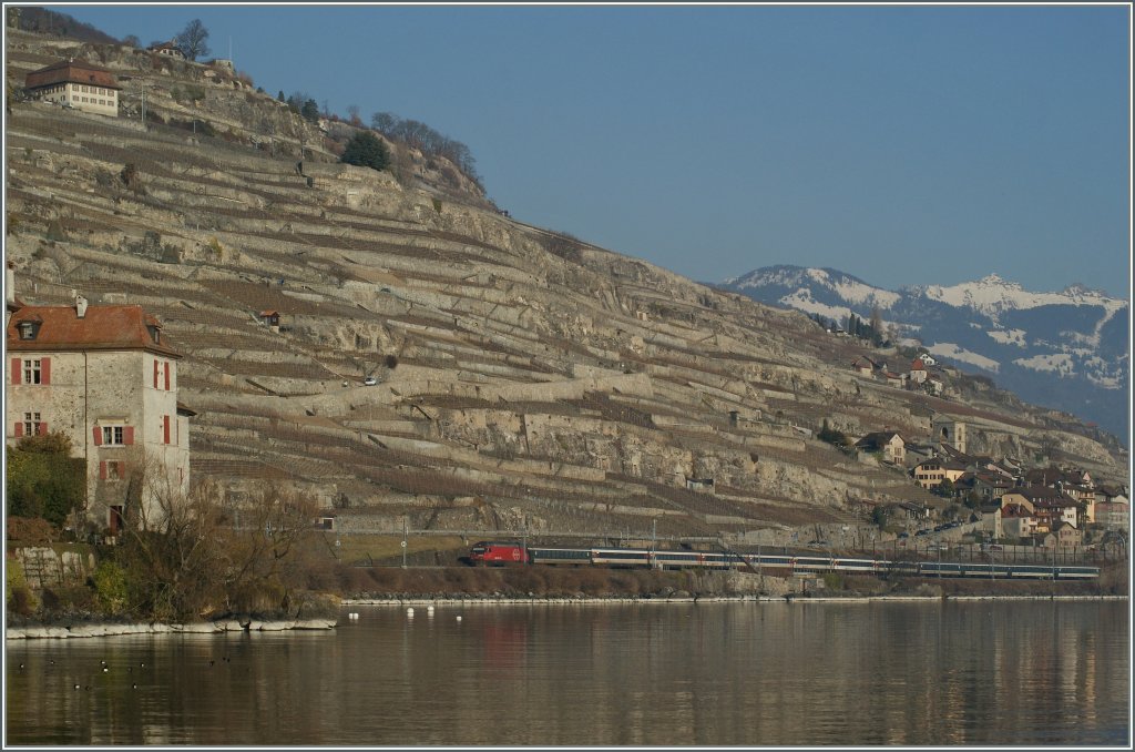 SBB Re 460 with an IR by Rivaz. 
01.03.2012 