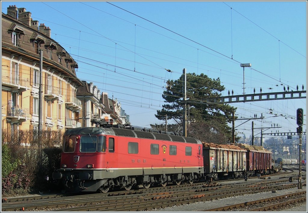 SBB Re 6/6 in Renens VD.
22.02.2012