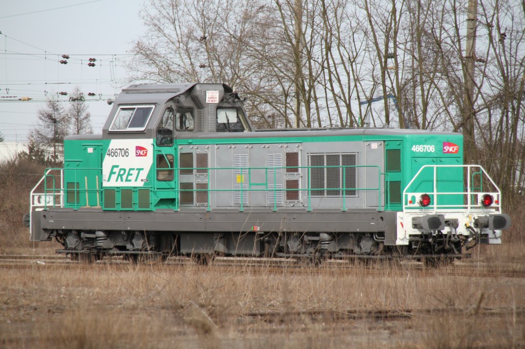 SNCF BB 66706 at Strasbourg, 18.03.2010. 