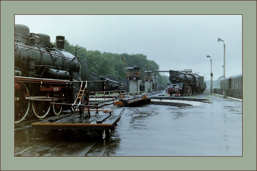 Steamer-Ambiente in Wolstyn.
(Scanned Negative/28.08.1994)
