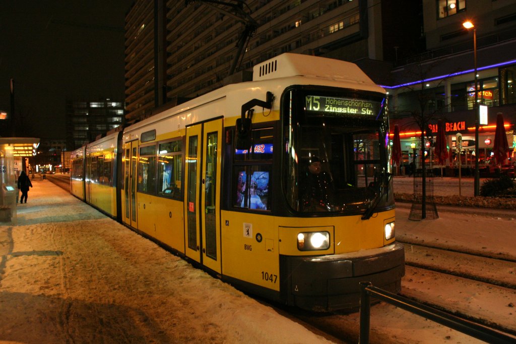 Streetcar M5 GT6N 1047 towards Hohenschnhausen on 10.1.2010 at Spandauer Str./Marienkirche.