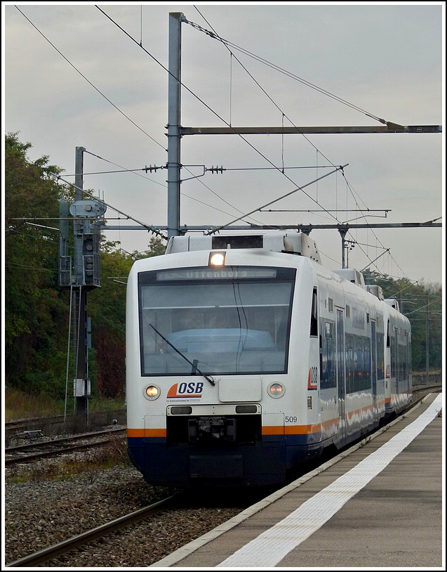 SWEG 650 double unit is arriving in Strasbourg Gare Centrale on October 29th, 2011.