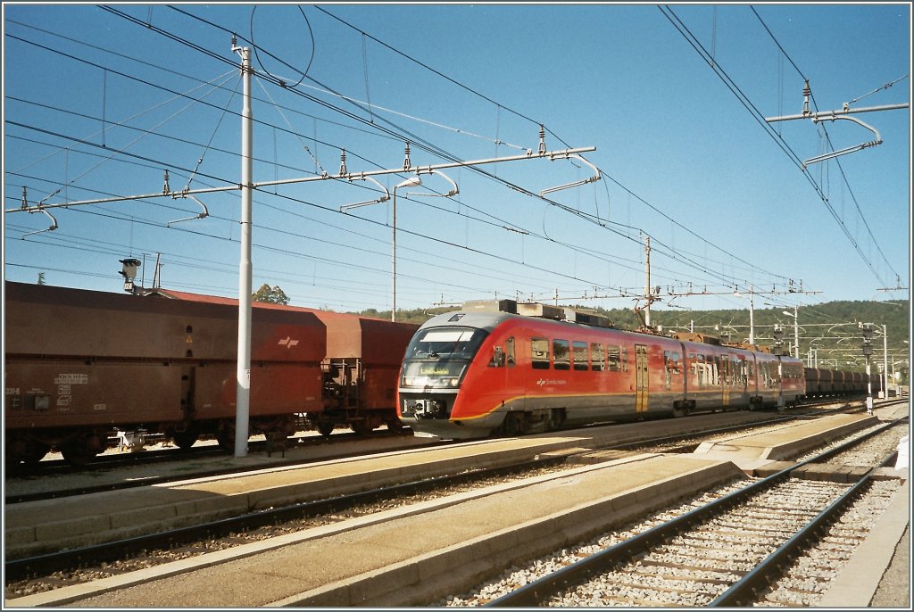 SZ  Desiro  in Divaca. 
Analog picture from 2004.