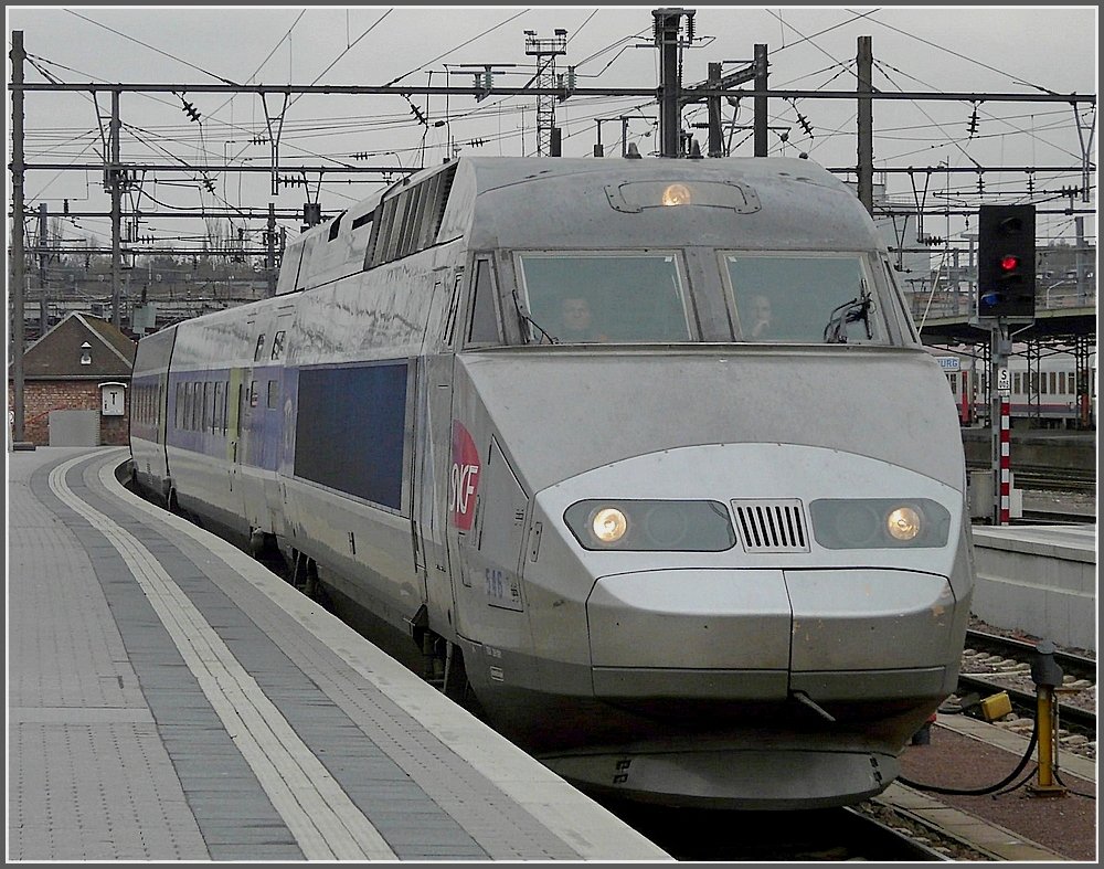 TGV Atlantique/Rseau unit is arriving at Luxembourg City on February 24th, 2009.