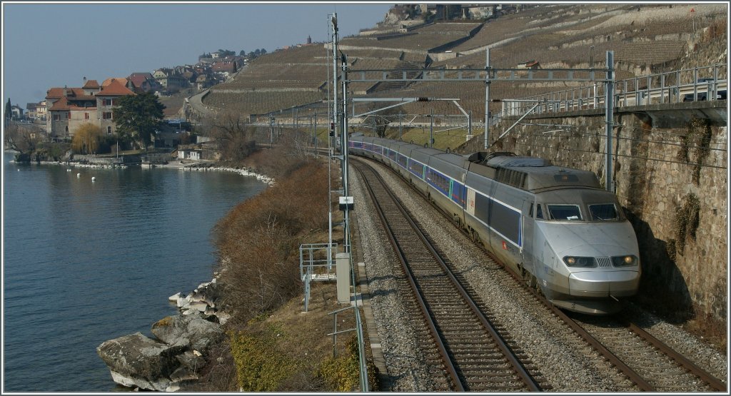 TGV de neige by St Saphorin.
04.03.2012