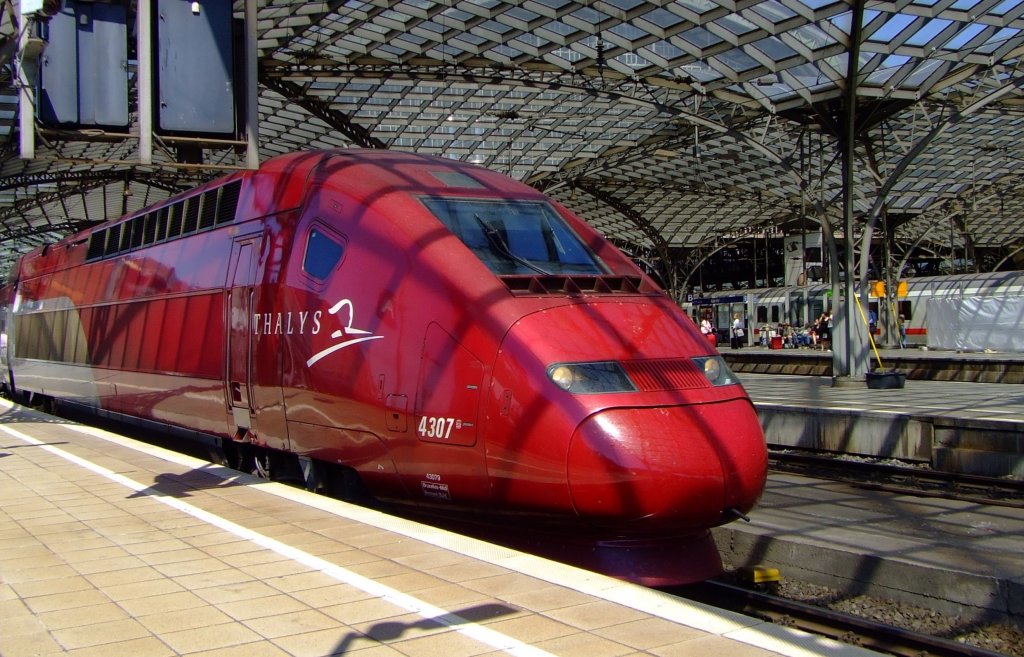 Thalys (PBKA) 4307 is arrived on 01/08/2007 from Paris Gare du Nord in the Central Station in Cologne.