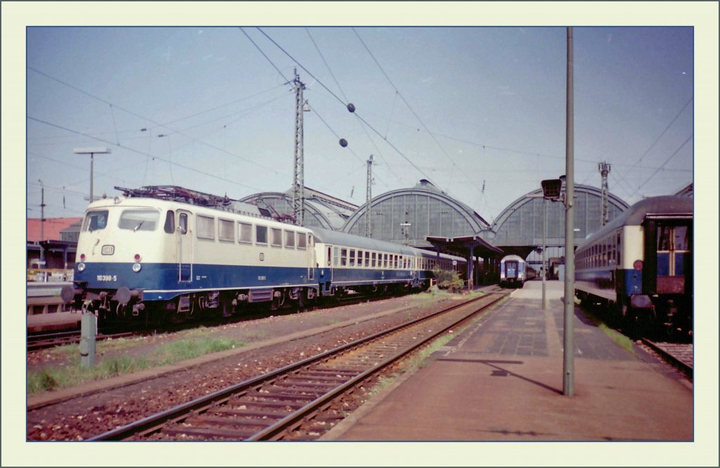 The 110 398-5 with a FD to the black-Wood.
18.05.1992