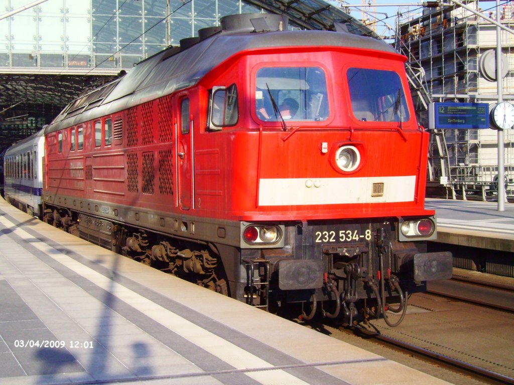 The 232 534-8 with the Warsaw-Express EC-44 on 03.april.2009 in Berlin Central Station.