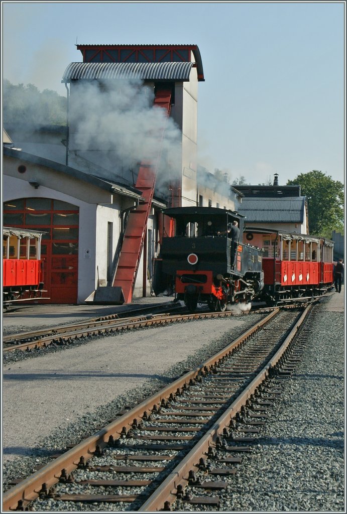 The  Achenseebahn  Steamer N 3 in Jenbach.
16.09.2011