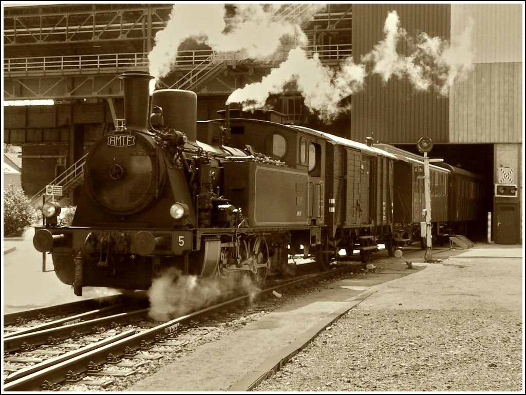 The AMTF steam engine N 5 pictured during an the open day in Dudelange on June 20th, 2004.