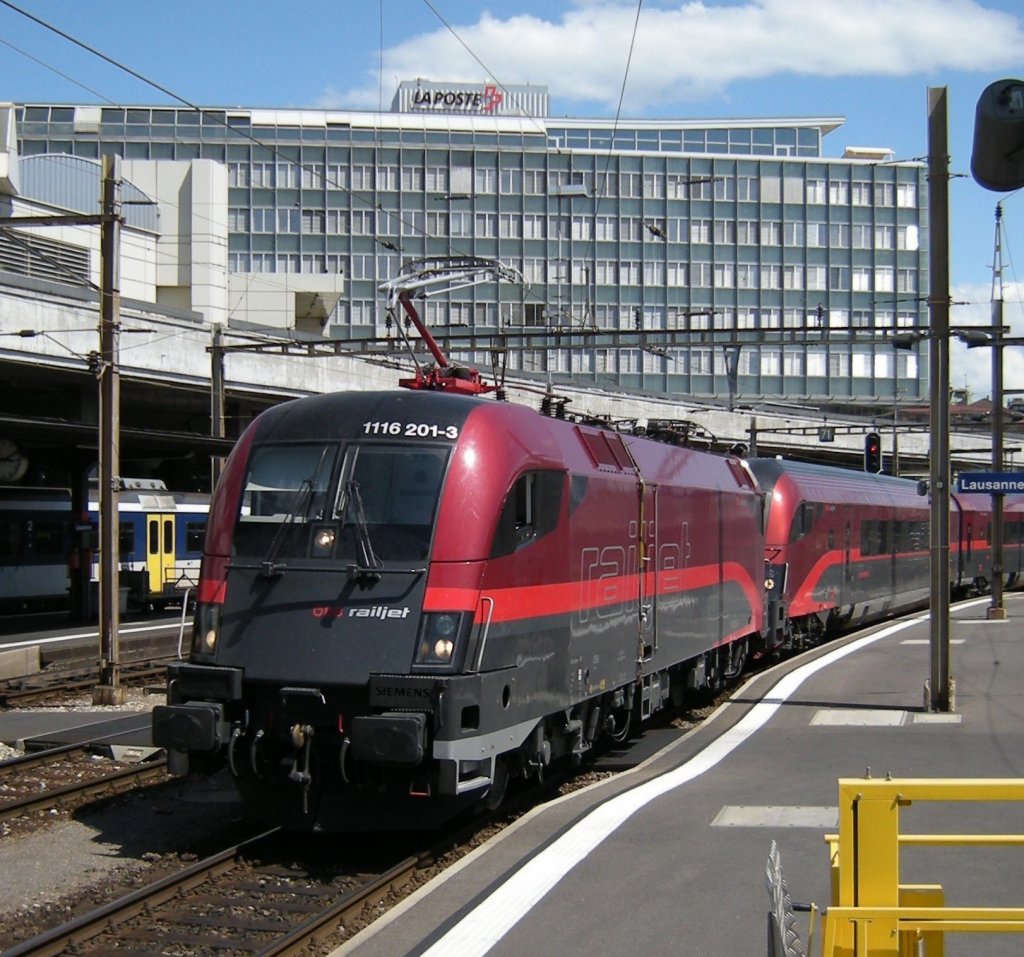 The BB Rail-Jet in Lausanne.
07.07.2008