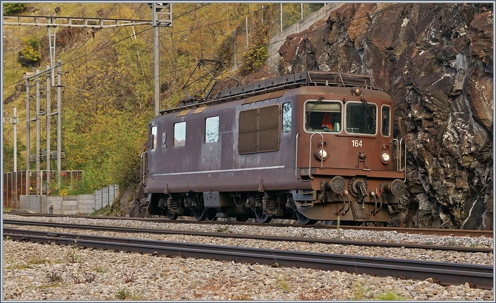 The BLS Re 4/4 164 in Lalden.
25.10.2017