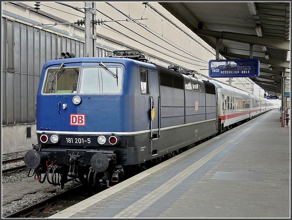 The blue 181 201-5 with the IC to Norddeich Mole pictured at Luxembourg City on June 22nd, 2008.