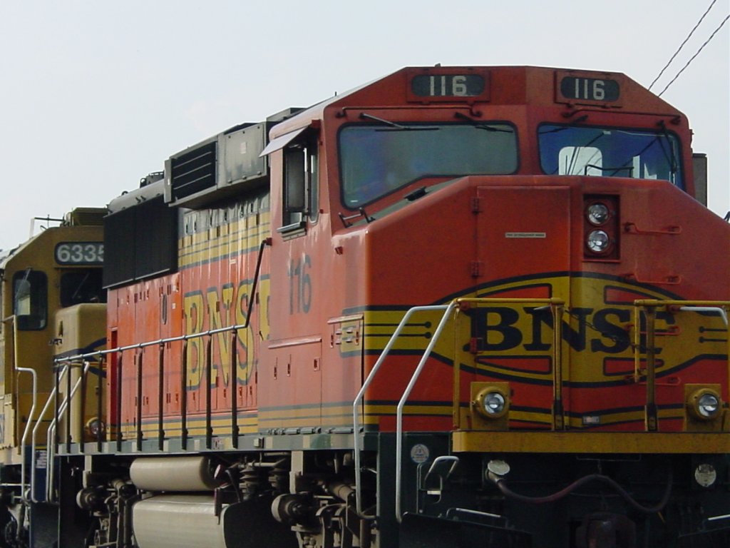 The cab of BNSF 116 at Burlington, Iowa 11 July 2005.