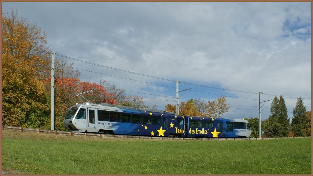 The CEV  Train des Etoiles  (train of the stars) by the Castle of Hauteville.
30.10.2010 