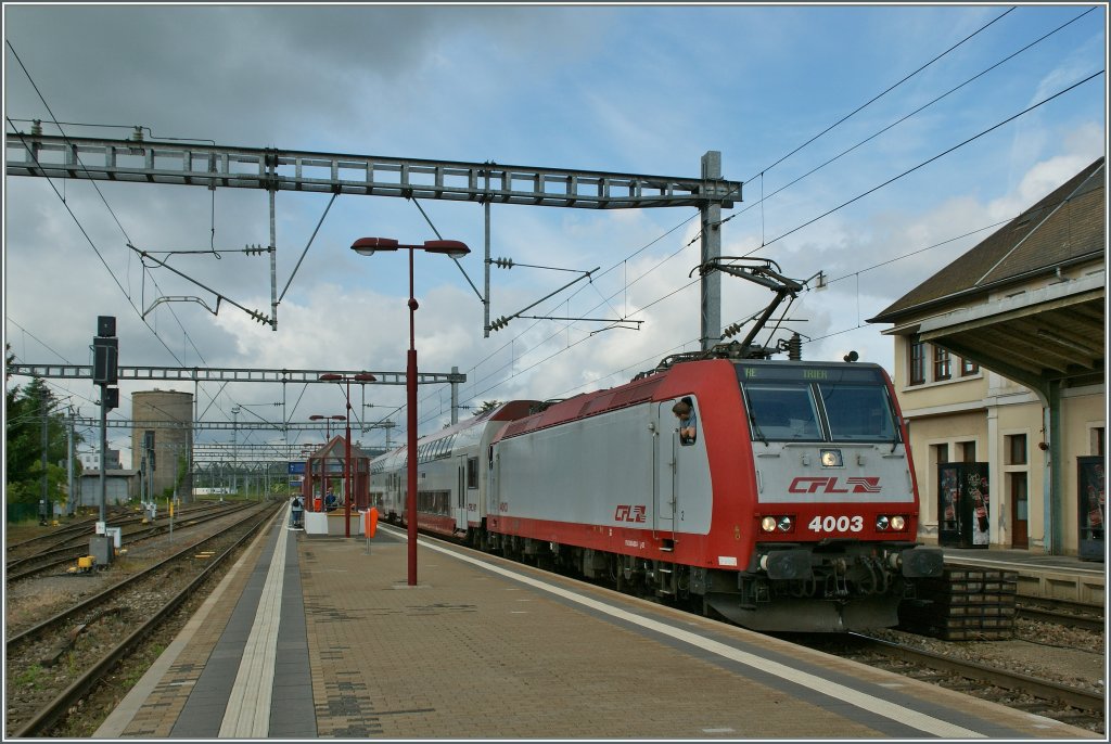 The CFL 4003 wiht an RE from Luxembourg to Trier by the stop in Wasserbillig.
14.06.2013