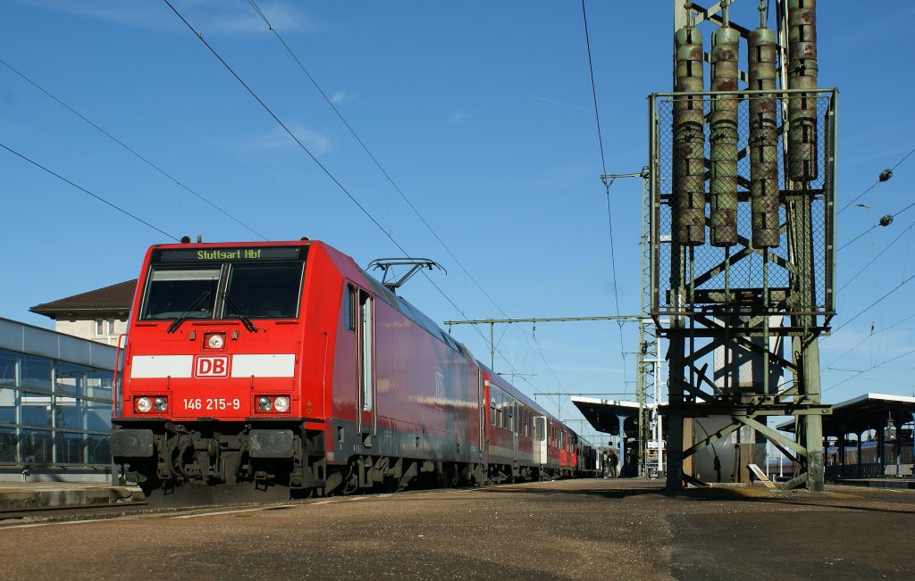 The DB 146 215-9 with a RE to Stuttgart Hbf in Aalen.
14.11.2010