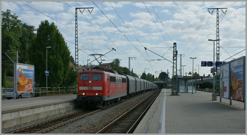 The DB 151 014-8 in Stuttgart Vahingen. 
23.06.2012