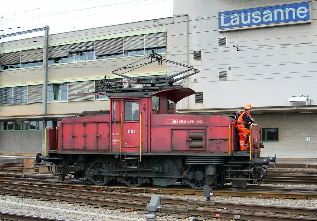 The Ee 3/3 N 16382 in Lausanne.
20.10.2010