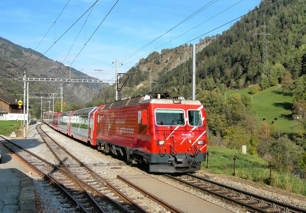 The Glacier Express in Mrel. 
12. 10.2007