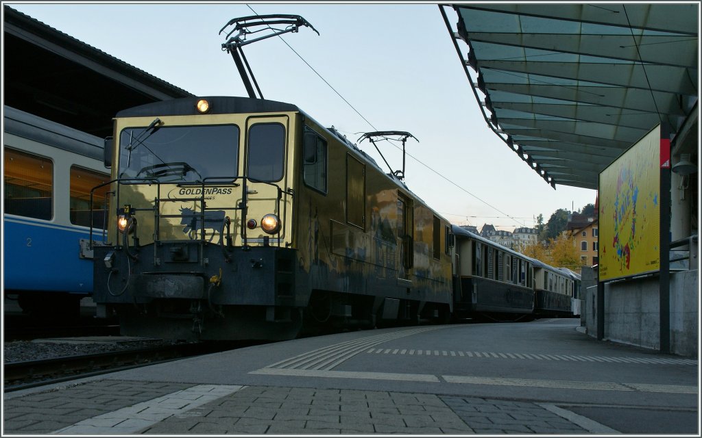 The Golden Pass Chocolate Train Loc GDe 4/4 in Montreux. 
12.10.2011